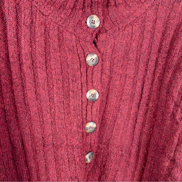 Free People Women's Raspberry Ribbed Pull over Sweater - Size Small - Picture 4 of 12
